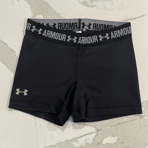 Under Armour compression shorts size small